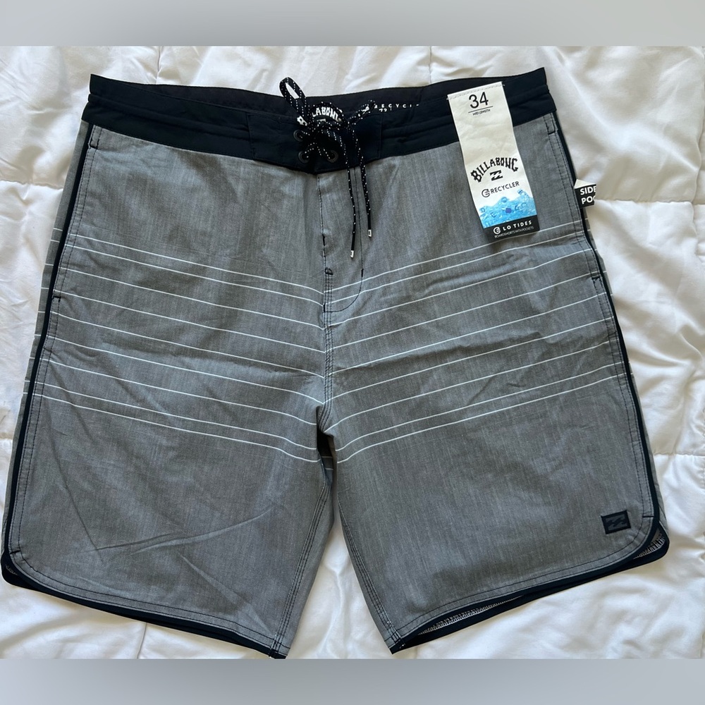 NWT Billabong Low Tides Boardshorts Size 34